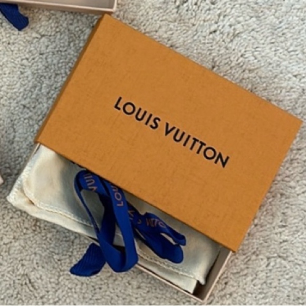Louis Vuitton Keypouch Box, dustbag & ribbon